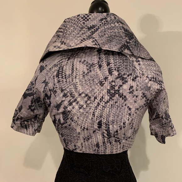 Newport News Snake Print Bolero Jacket Sz 6P - Picture 2 of 6